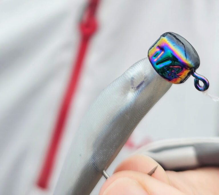 Mad Scientist Tackle coats Ned Head Jigwith brilliant UV coatings to achieve maximum radiance