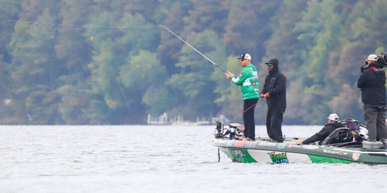 Wheeler, Daniels cruise to win; Knockout Round field now set