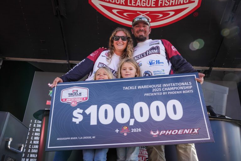 Oconomowoc’s Steve Lopez Wins Tackle Warehouse Invitationals Championship on Mississippi River