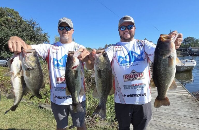 Brandon & Wilson Johnson win the CATT Tar River with 5 bass weighing 16.84 lbs!