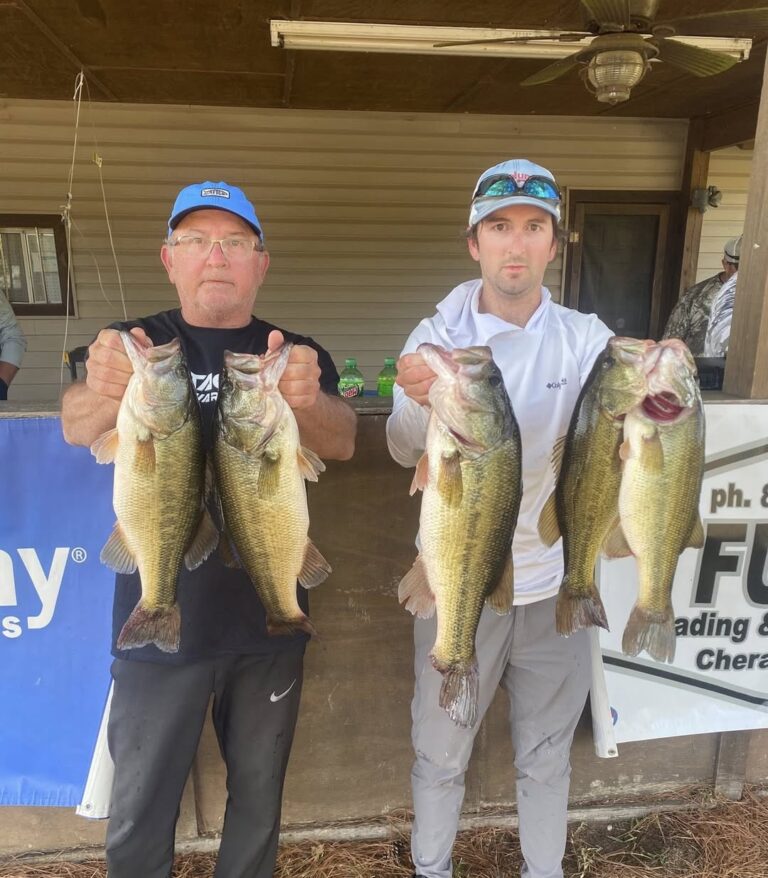 Ray & Chanon Dowey Win CATT Wateree with 5 bass weighing 17.04 lbs